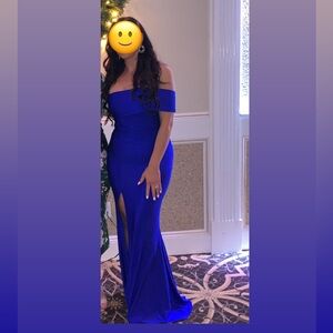 Elegant Off-Shoulder Blue Dress